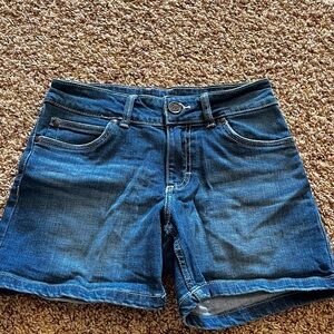Wrangler shorts—Size 26